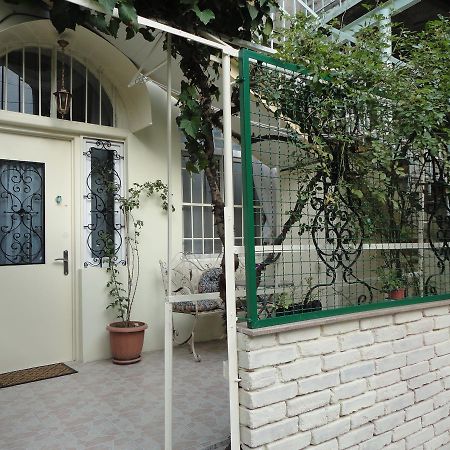 Art House Petunia Apartment Tbilisi Ngoại thất bức ảnh