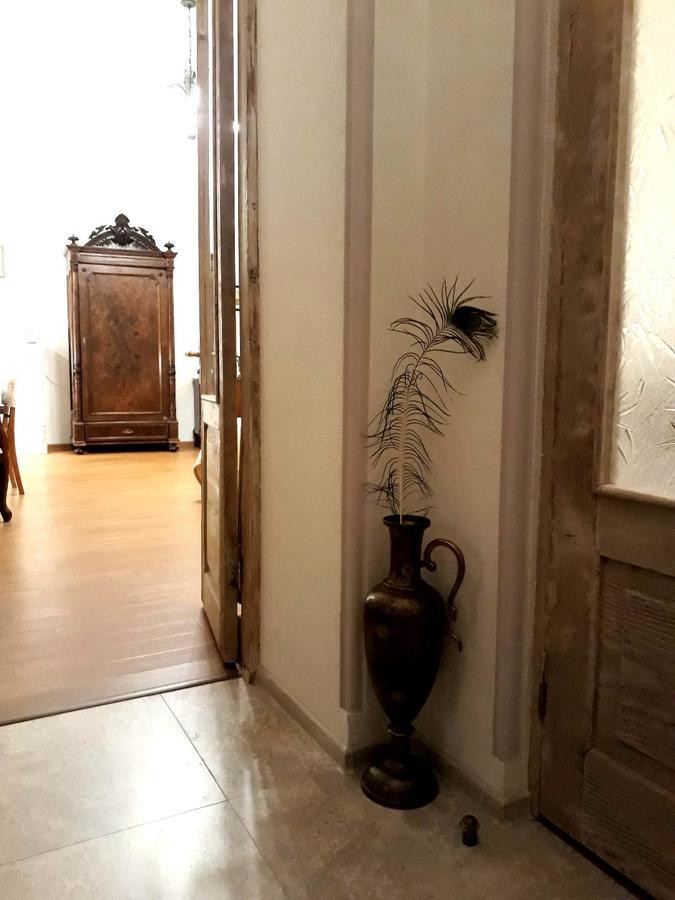 Art House Petunia Apartment Tbilisi Ngoại thất bức ảnh