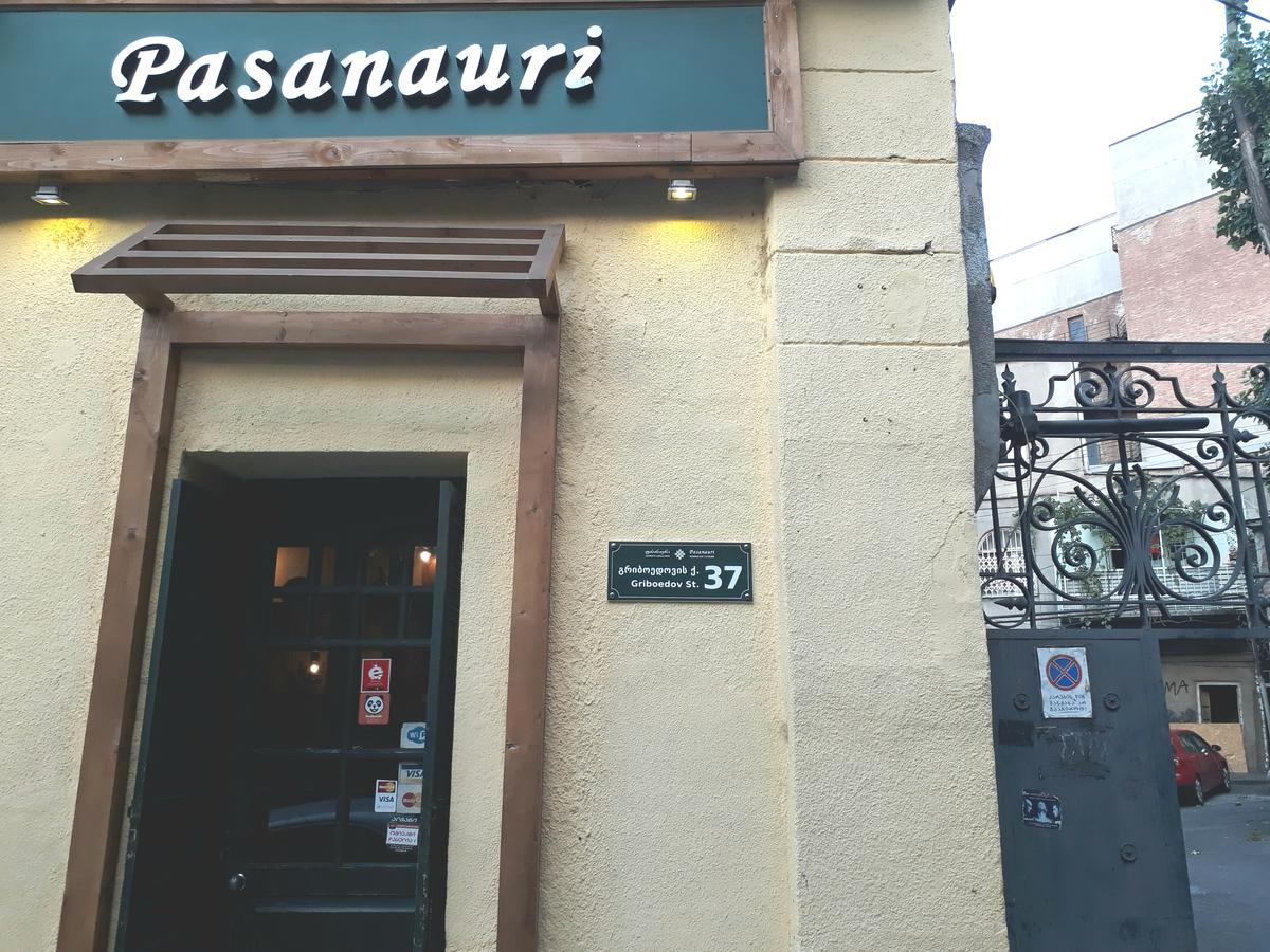 Art House Petunia Apartment Tbilisi Ngoại thất bức ảnh