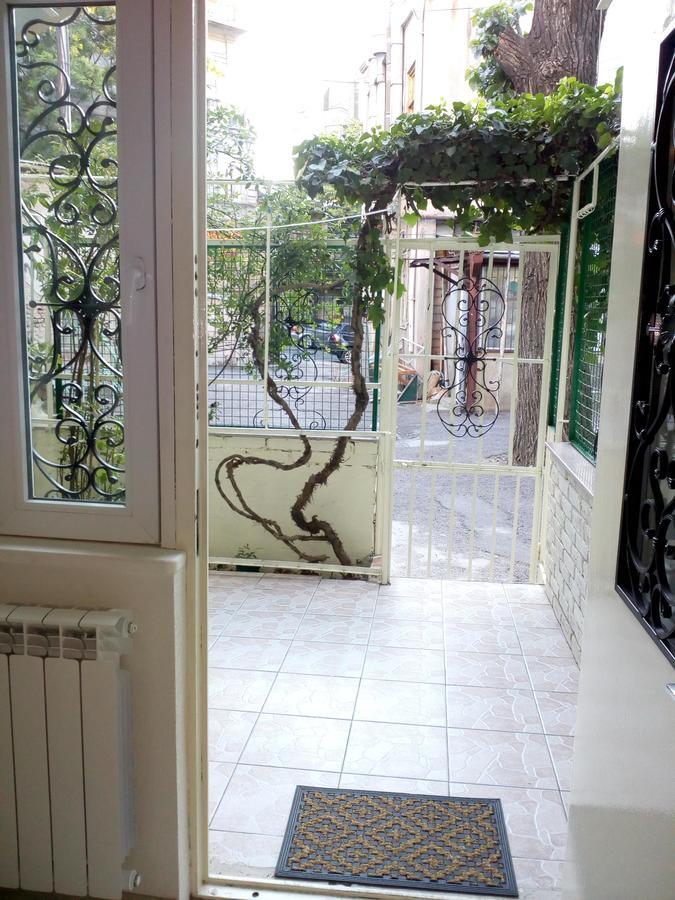 Art House Petunia Apartment Tbilisi Ngoại thất bức ảnh