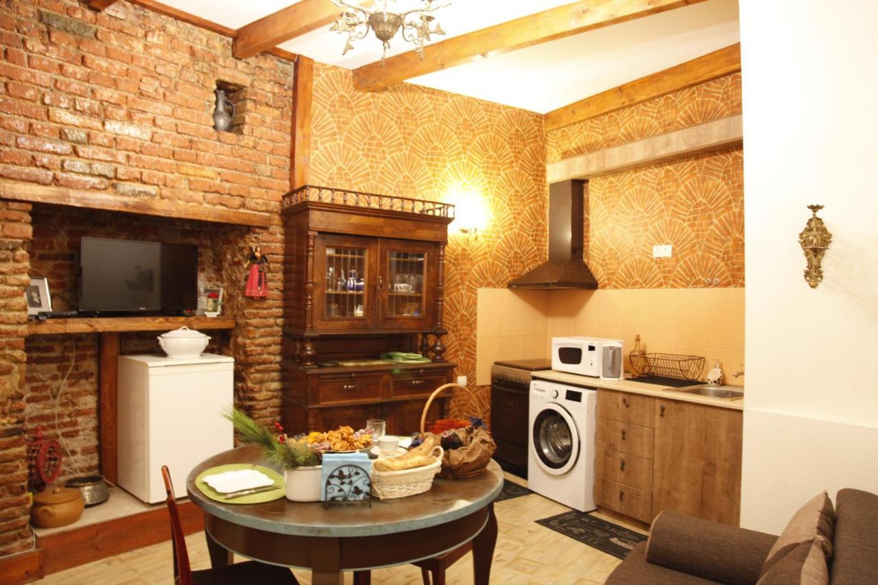 Art House Petunia Apartment Tbilisi Ngoại thất bức ảnh